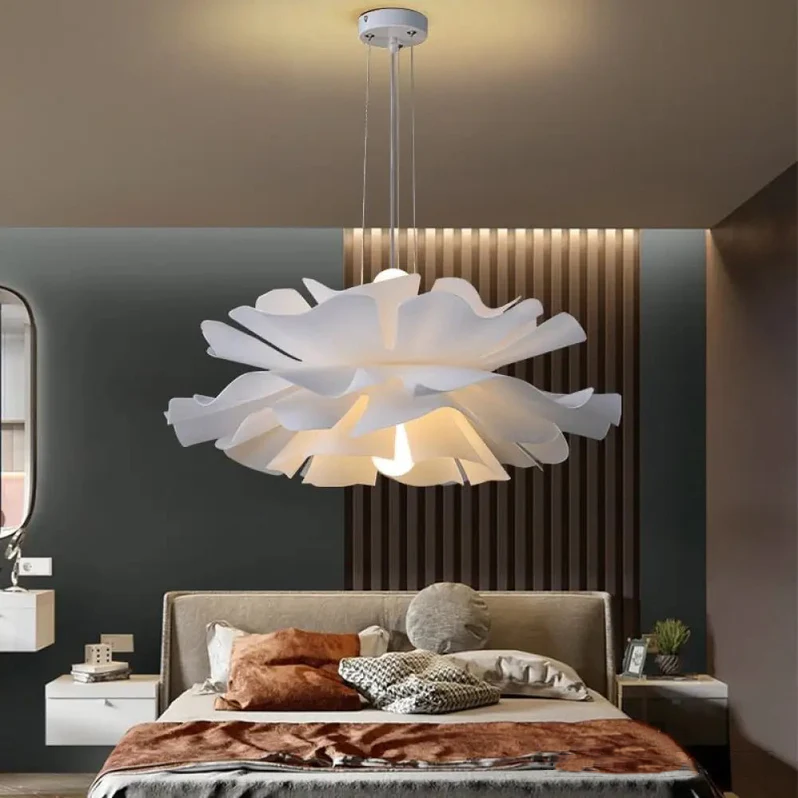 BloomLight Elegance Pendant